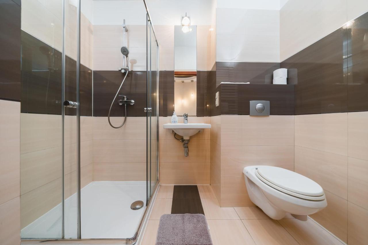 Apartament W Centrum Krakowa Na Ulicy Dlugiej Luaran gambar